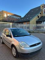 FORD FIESTA// BENZINE// GEKEURD// 84,000KM // 1450€!, Auto's, Handgeschakeld, Particulier, Te koop, Benzine