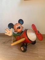 Disney walt Mickey Mouse in airplane (1980’s), Verzamelen, Disney, Ophalen, Mickey Mouse, Gebruikt, Beeldje of Figuurtje