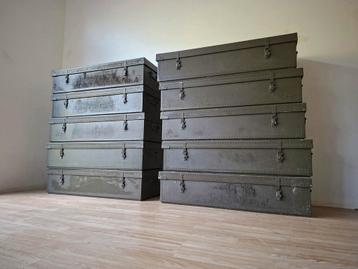 Legerkisten 10 stuks beschikbaar voor biedingen