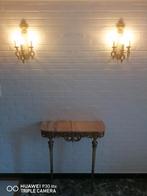 Console Italiene en leton avec plateau en marbre+2 applique, Maison & Meubles, Enlèvement, Comme neuf