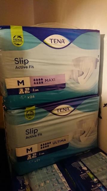 Tena Slip Active Fit Ultima et Maxi, tailles M et L  disponible aux enchères