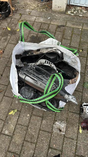 Brommer onderdelen  beschikbaar voor biedingen