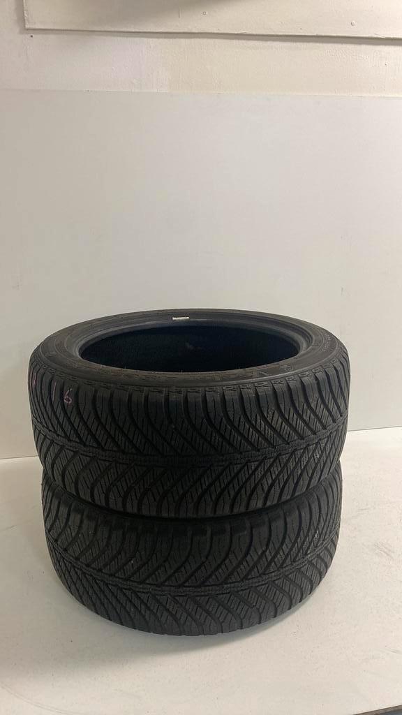 225/45/17-  94v merk vektor  2 stuk - all sezoen, Auto diversen, Autosport-onderdelen, Zo goed als nieuw, Ophalen