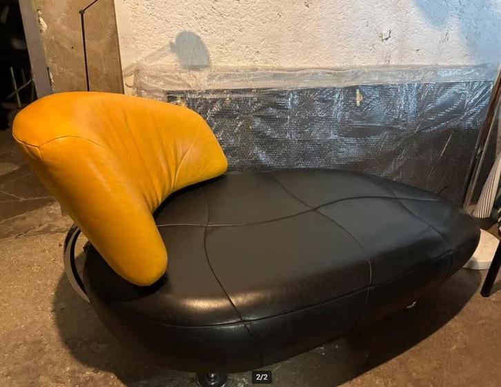 Leolux Fauteuil Kiko, Huis en Inrichting, Fauteuils, Zo goed als nieuw, Leer, Metaal, 50 tot 75 cm, 150 cm of meer, Ophalen of Verzenden