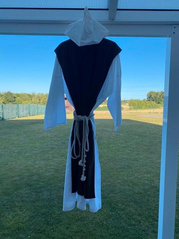 Monk-outfit voor volwassenen beschikbaar voor biedingen