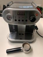 Gaggia Carezza Deluxe, Elektronische apparatuur, 2 tot 4 kopjes, Gebruikt, Afneembaar waterreservoir, Espresso apparaat