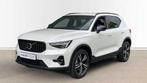 Volvo XC40 Plus, B3 Mild-Hybrid, Benzin, Dark, Automaat, Euro 6, Wit, SUV of Terreinwagen