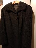 Lange astrakan mantel, Ophalen of Verzenden, Gedragen, Maat 42/44 (L), Zwart