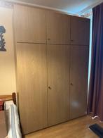 Grote kleerkast, Ophalen, Met deur(en), 100 tot 150 cm, 200 cm of meer