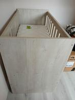 Kinderbedje met matras, Kinderen en Baby's, Kinderkamer | Complete kinderkamers, Ophalen, Zo goed als nieuw