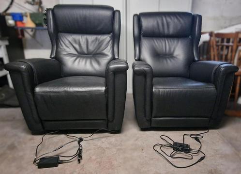 2 elektrische relaxen zwart leder, Huis en Inrichting, Zetels | Zetels, Zo goed als nieuw, Rechte bank, Eenpersoons, Minder dan 150 cm