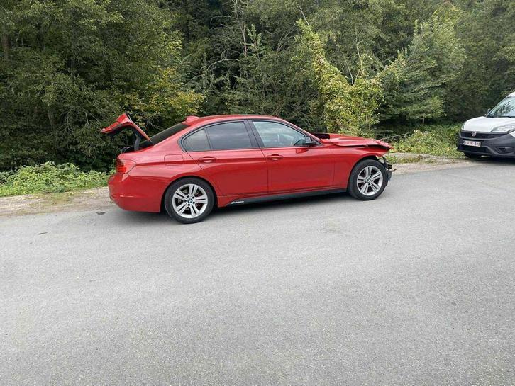 4x deurs BMW serie 3 f3x rode kleur voorzijde f30 f31 arri, Auto-onderdelen, Overige Auto-onderdelen, BMW, Ophalen of Verzenden