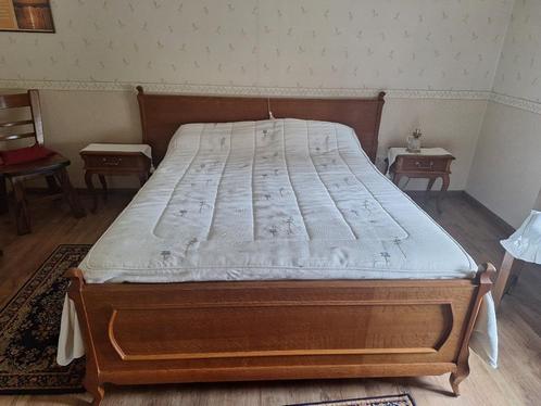 Complete massief eiken slaapkamer - bed + 2 nachtkastjes + l, Huis en Inrichting, Slaapkamer | Complete slaapkamers, Zo goed als nieuw