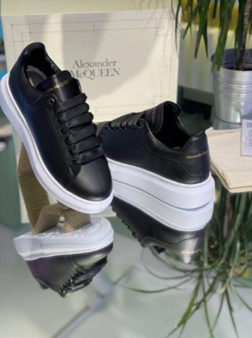 alexander mcqueen schoenen, Vêtements | Femmes, Chaussures, Neuf, Sneakers et Baskets, Noir, Enlèvement ou Envoi