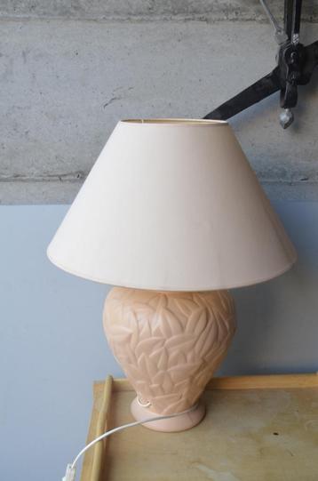 Tafellamp in terracotta beschikbaar voor biedingen