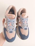 New Balance 57/40 Rose Haze Night Air (dames), Ophalen of Verzenden, Zo goed als nieuw