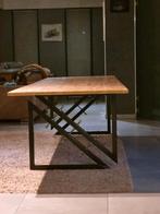 frans massief eiken tafel met metalen onderstel, Huis en Inrichting, Tafels | Sidetables, Ophalen of Verzenden, Nieuw
