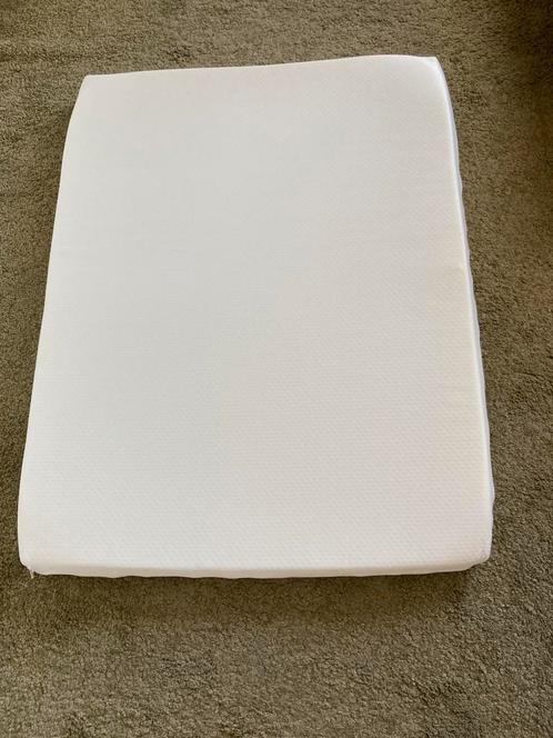 Parkmatras met matrasbeshermer en 2 hoeslakens, Kinderen en Baby's, Babyparken, Zo goed als nieuw, Ophalen