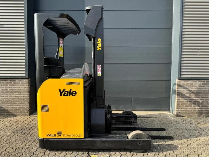 Yale reachtruck MR16 1,6 ton reachtruck (bj 2008), Zakelijke goederen, Machines en Bouw | Heftrucks en Intern transport, Reachtruck