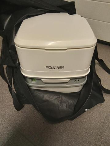 Porta Potti 335 met handige opbergzak beschikbaar voor biedingen