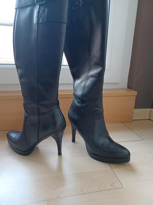 Nieuwe zwarte laarzen, Kleding | Dames, Schoenen, Nieuw, Hoge laarzen, Zwart, Ophalen
