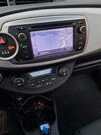 toyota yaris grijs metalic, Auto's, Euro 5, 4 cilinders, Parkeersensor, Leder en Stof