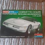 MONOGRAM 1/24 CORVETTE COUPE *VINTAGE*, Hobby en Vrije tijd, Modelbouw | Auto's en Voertuigen, Ophalen, Auto, Groter dan 1:32
