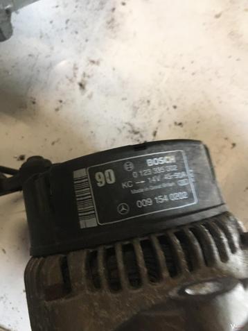 Mercedes W124 Dynamo 009 154 0202 beschikbaar voor biedingen