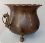 Vintage koperen cachepot op leeuwenpoten met leeuwenkoppen, Ophalen, Koper