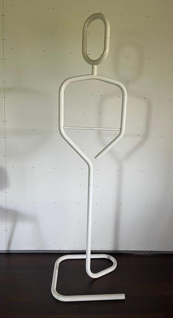 Unieke design kapstok / kledingstandaard / dressboy beschikbaar voor biedingen