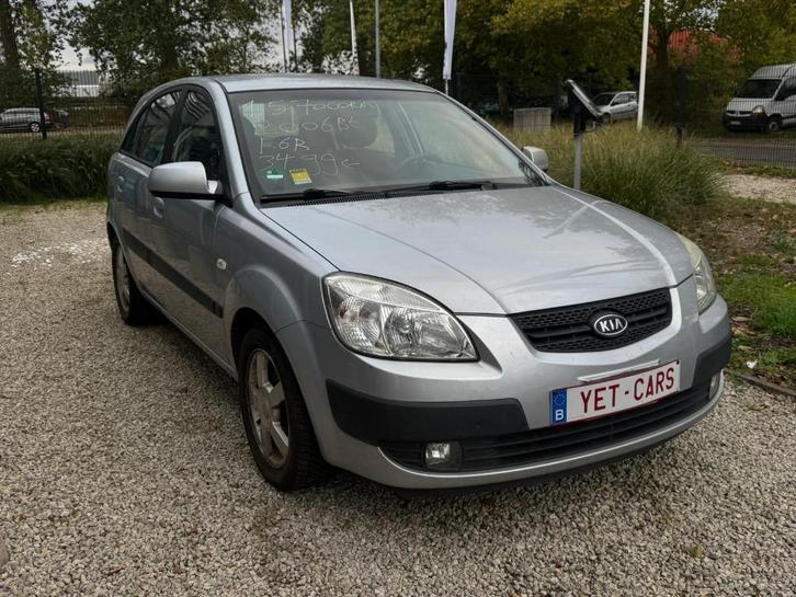 Kia rio benzine met keuring verkoop, Auto's, Kia, Bedrijf, Te koop, Rio, ABS, Benzine, Euro 4, 4 deurs, Handgeschakeld, Zilver of Grijs
