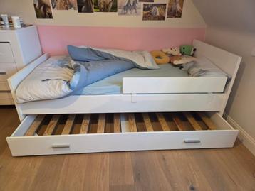 Eenpersoonsbed met onderlade - wit, Huis en Inrichting, Ophalen, 100 cm, Eenpersoons, Wit