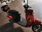 Prachtige scooter,heel  weinig met gereden, Fietsen en Brommers, Ophalen