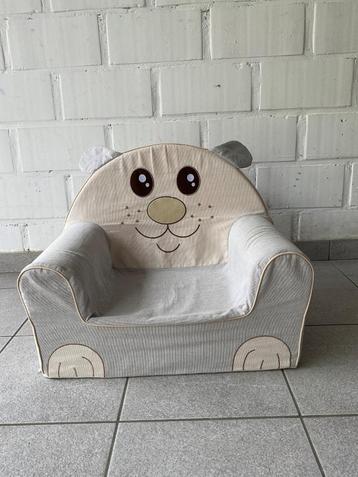 Kinderzeteltje beschikbaar voor biedingen