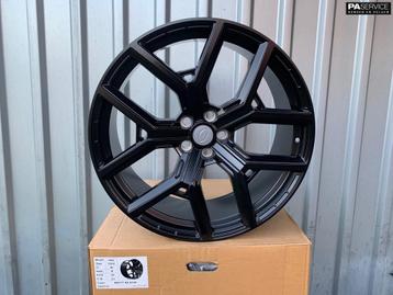 Nw 23 inch Mattblack Land Rover Defender set inc Pirelli TPM