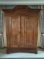 Eiken jugendstil kast, Ophalen