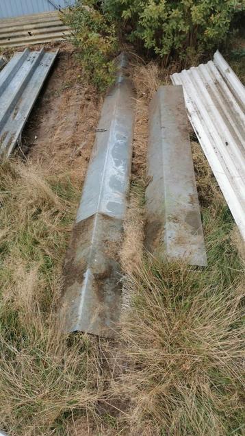 3 ijzeren nok kappen 6m en 2m en 3,8m en 35 CM Breed  beschikbaar voor biedingen
