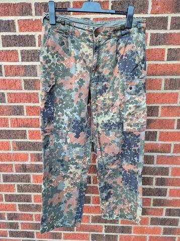 Bundeswehr Flecktarn broek — maat M/L (175—185/80—90) beschikbaar voor biedingen