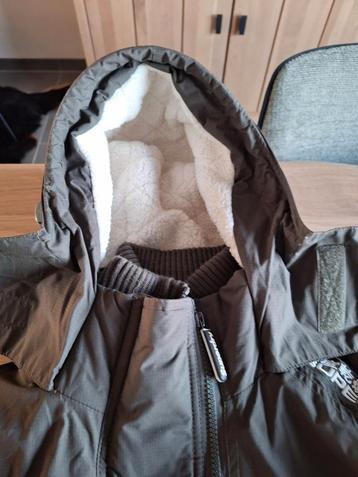 Super dry jassen  beschikbaar voor biedingen