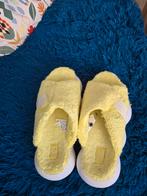 UGG taille 39, Kinderen en Baby's, Ophalen, Nieuw