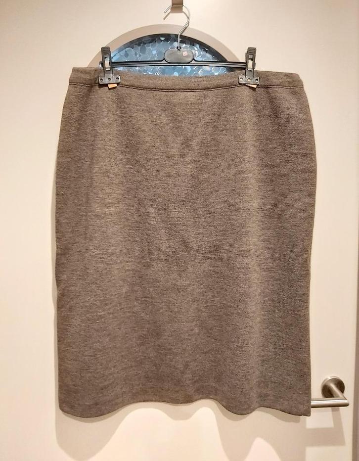 rok mt 52/54, Devernois, 60% wol, Kleding | Dames, Rokken, Zo goed als nieuw, Maat 46/48 (XL) of groter, Bruin, Onder de knie