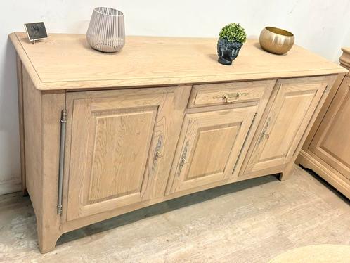 Prachtig eikenhouten dressoir AEROGUMMED, Huis en Inrichting, Kasten | Dressoirs, Zo goed als nieuw, Eikenhout, Ophalen