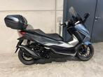 Honda Forza 350 luxescooter in mooie staat (bj 2023), Motoren, Motoren | Honda, Scooter, Bedrijf, 350 cc, 12 t/m 35 kW
