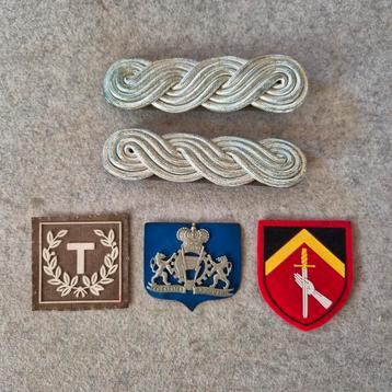 Patch grondtroepen en ABL, insigne, epauletten beschikbaar voor biedingen