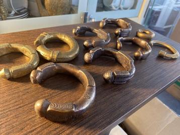 10 Afrikaanse armbanden Traditionele valuta sieraad - Afrika beschikbaar voor biedingen
