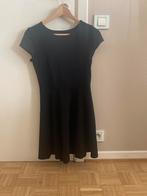 H&M getextureerde zwarte jurk maat 34