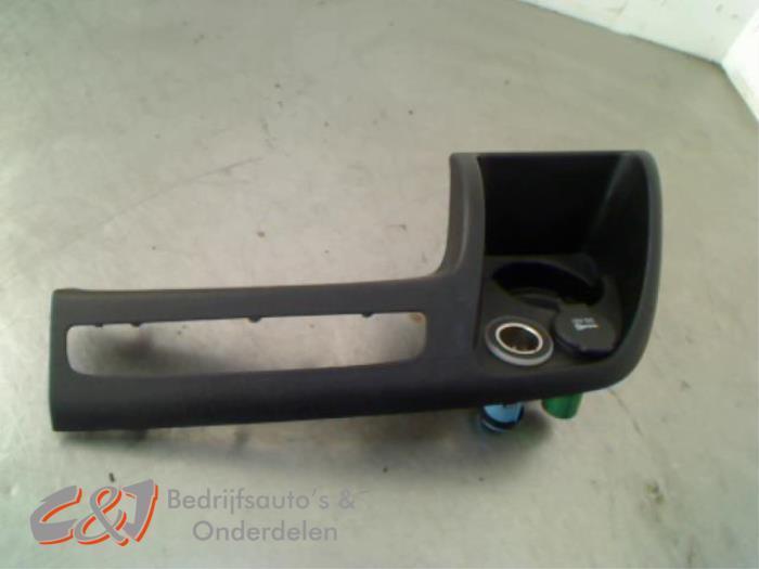 Bekerhouder van een Peugeot Boxer, Auto-onderdelen, Interieur en Bekleding, Peugeot, Gebruikt, 3 maanden garantie, Ophalen of Verzenden