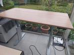 Elektrisch bureau en andere, Ophalen