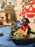 Playmobil - Piratenboot en fort + roeiboot, Kinderen en Baby's, Ophalen of Verzenden, Zo goed als nieuw, Complete set