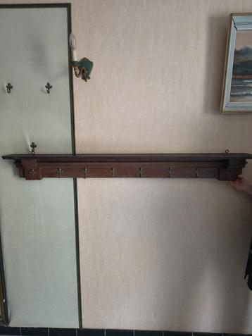 Wandkapstok beschikbaar voor biedingen